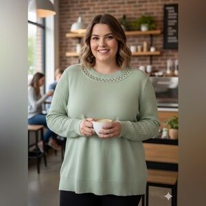 Cyrus Women's Light Green Crew Neck Sweater